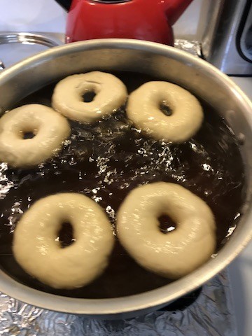Bagels in the pot