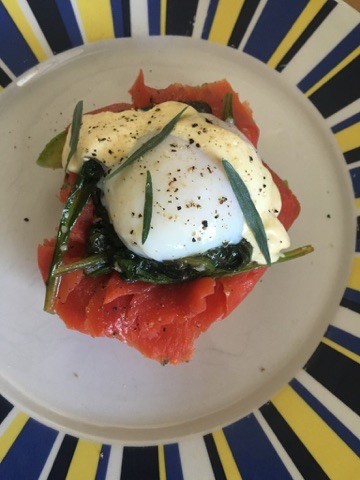 Poached egg on smoked salmon