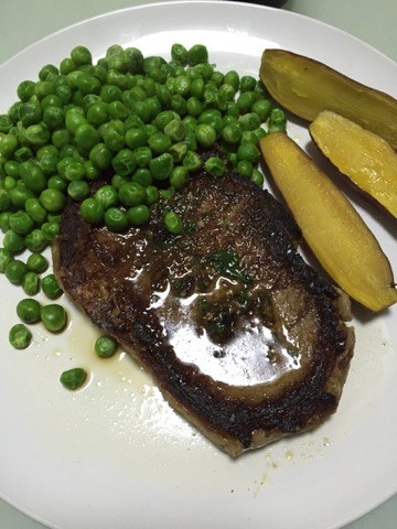 Ribeye with peas