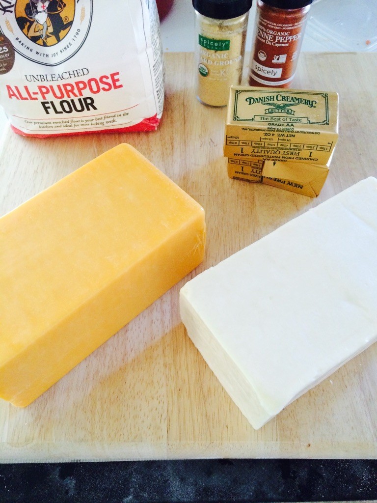 Mac and cheese ingredients