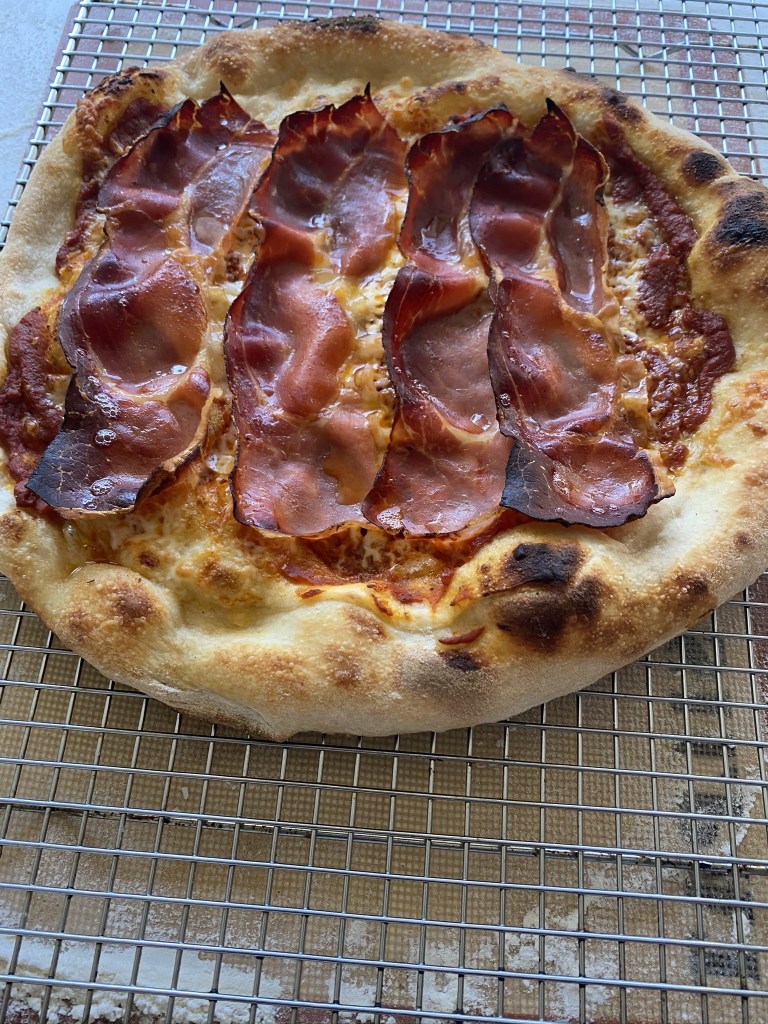 Prosciutto pizza