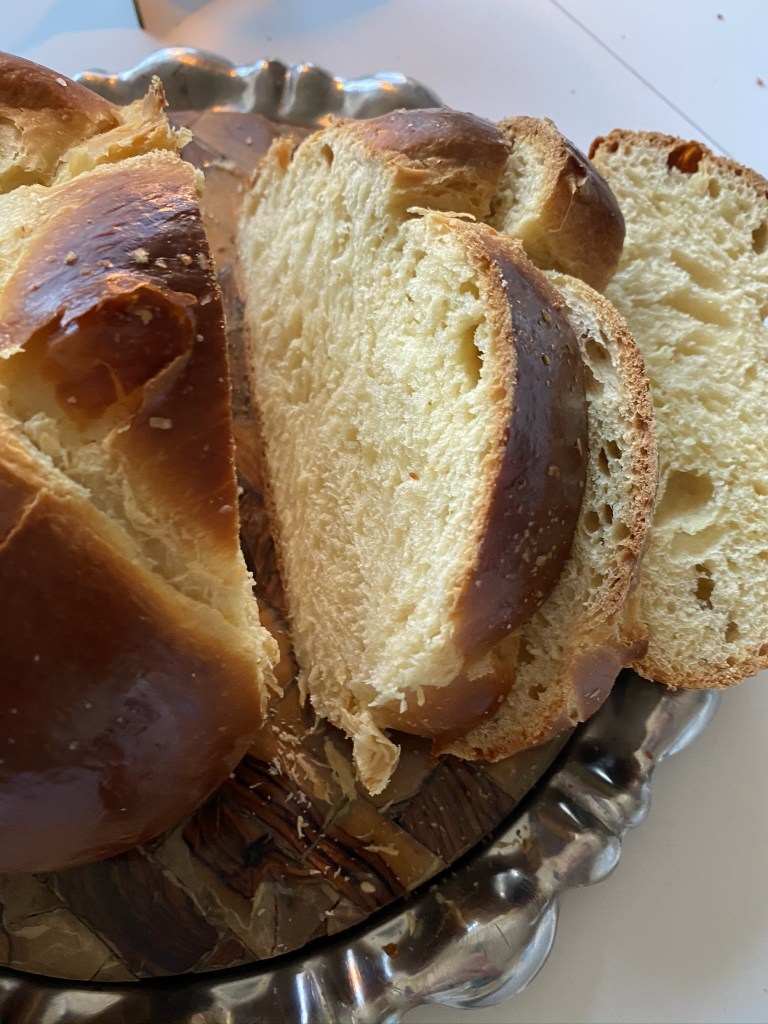 Sliced challah