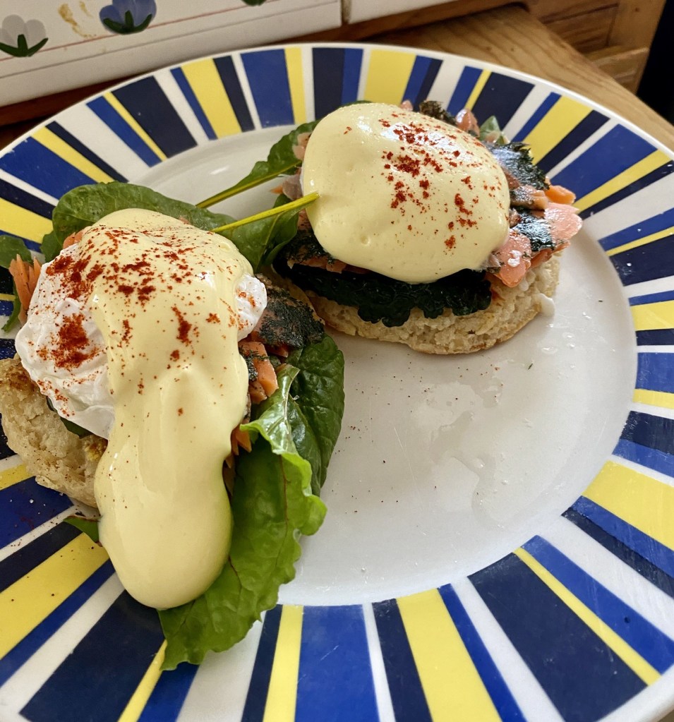 Eggs Benedict with salmon
